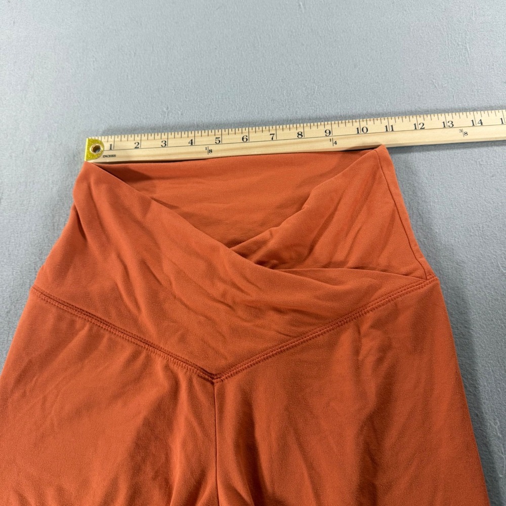 Wild Fable Crossover V-Waist Biker Shorts Womens Medium Rust Orange - Picture 5 of 6